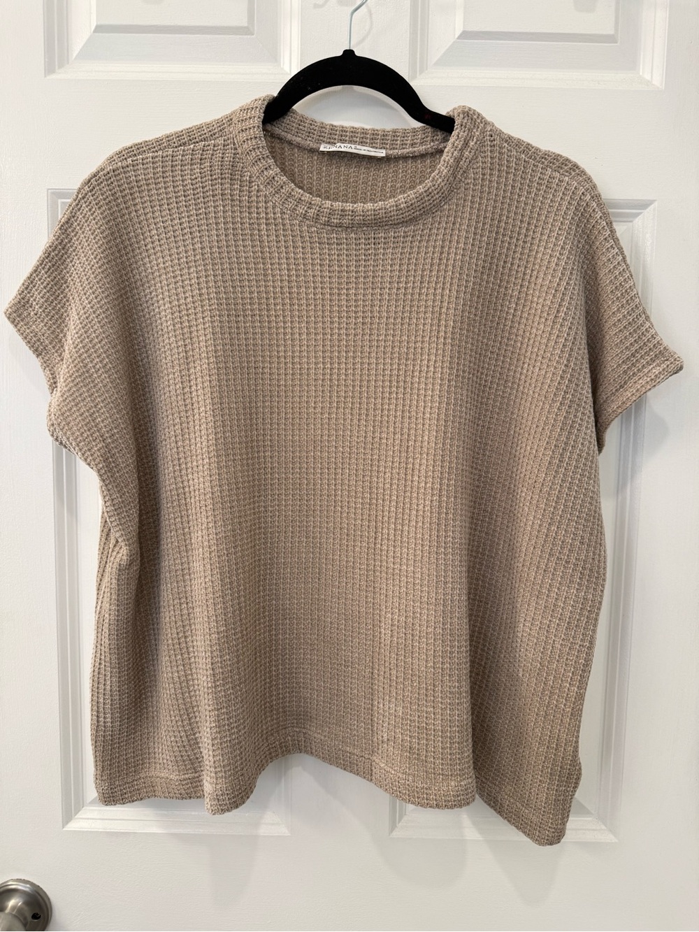 Zenana Chenille Waffle Cap Sleeve Sweater Mocha Size Medium